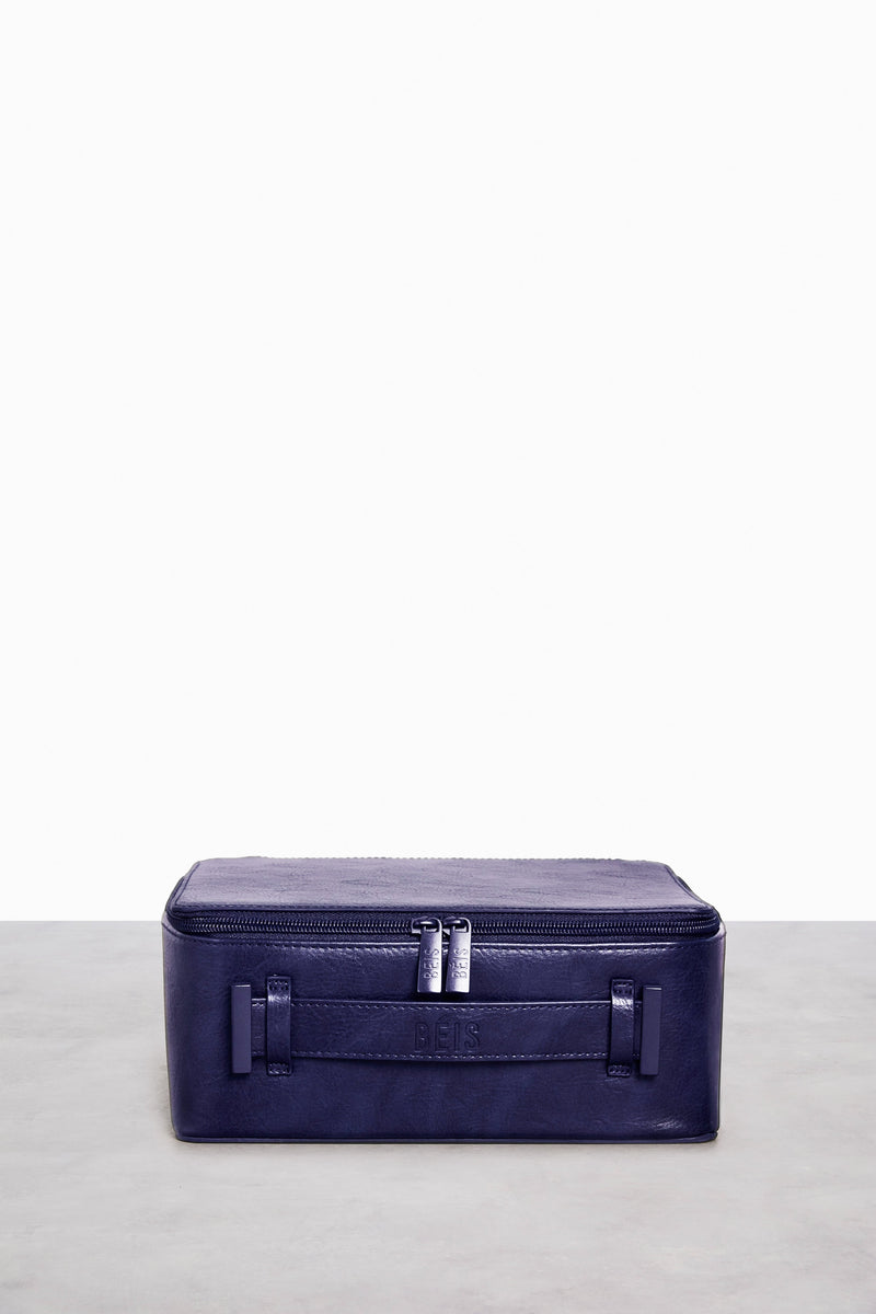 Resale The Cosmetic Case in Navy