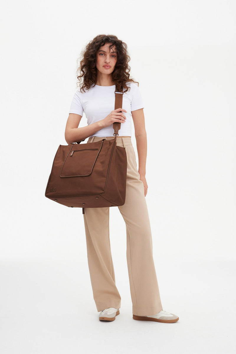 The East To West Tote in Maple