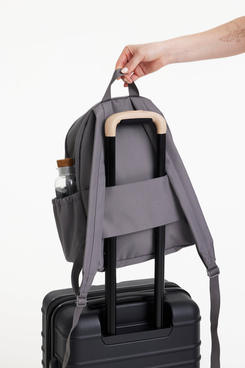 The BÉISics Backpack in Grey