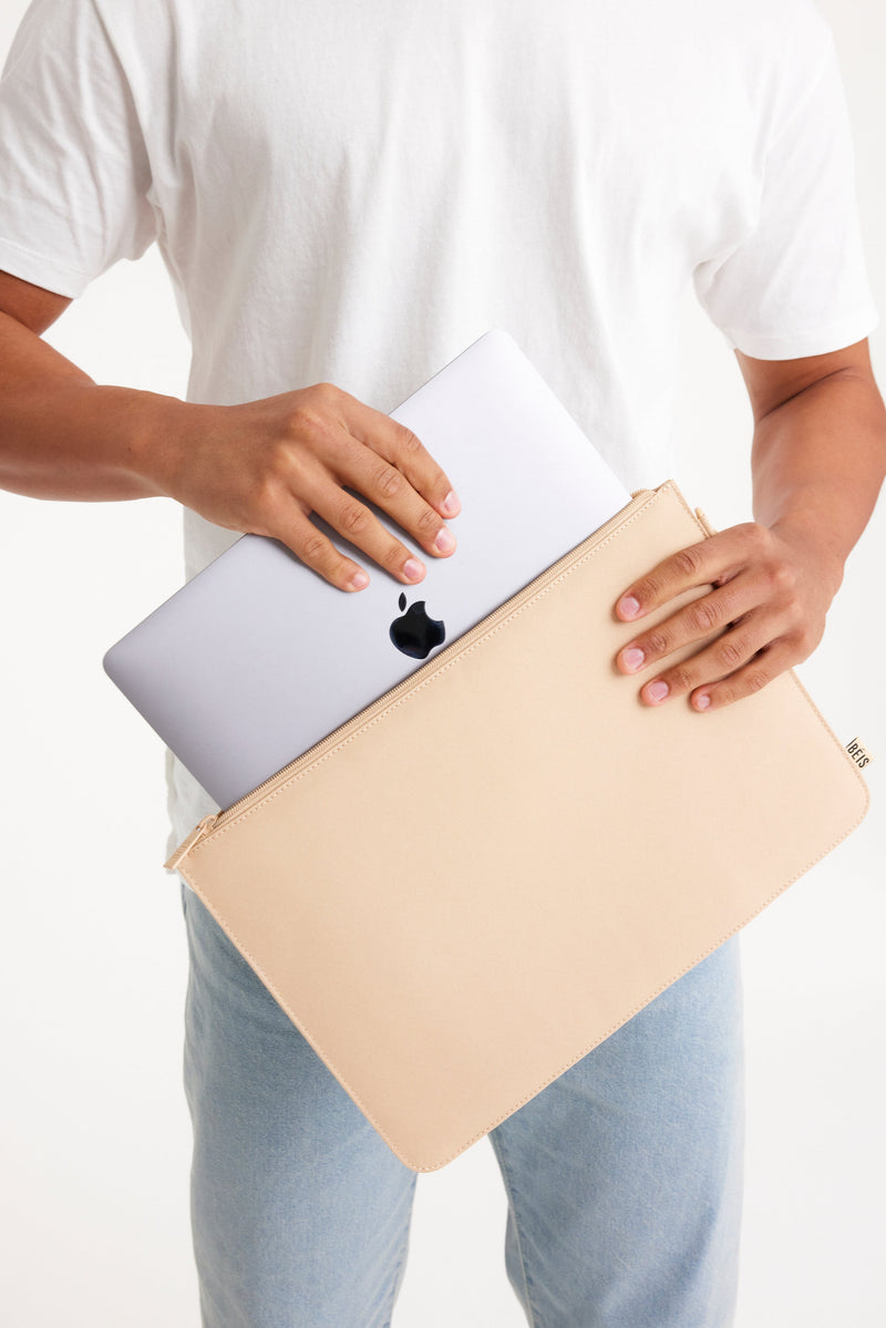 Resale The BÉISics Laptop Pouch in Beige