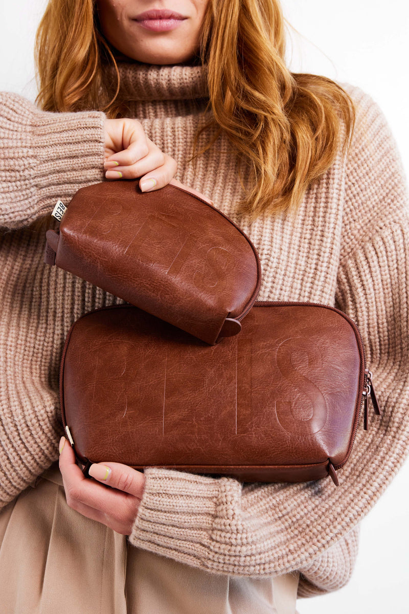 The Cosmetic Pouch Set in Maple