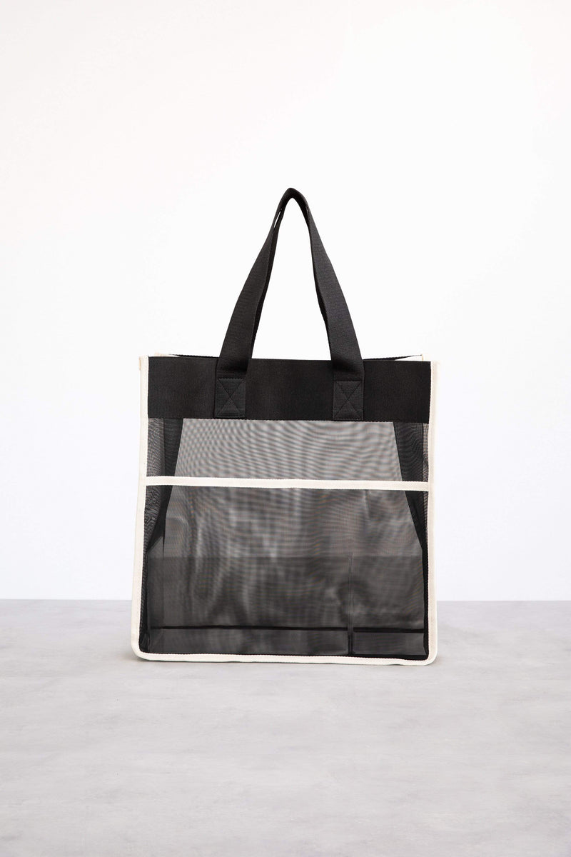 The Shopper Tote in Black