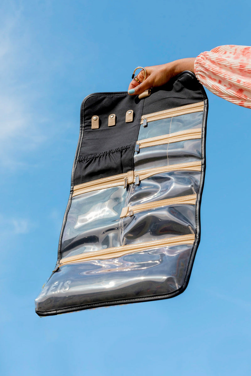 The Hanging Jewelry Case in Black