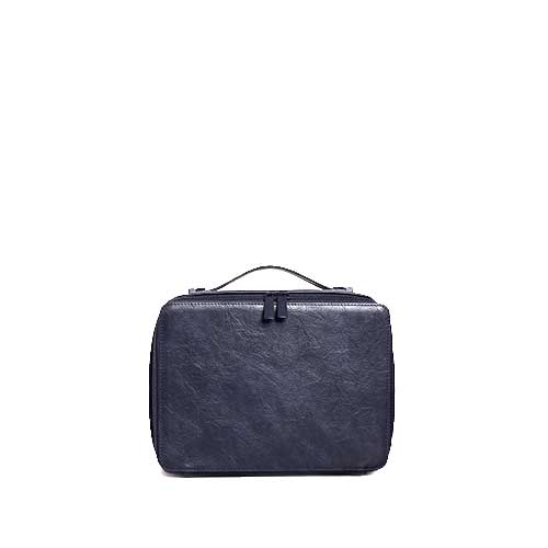 Resale The Cosmetic Case in Navy